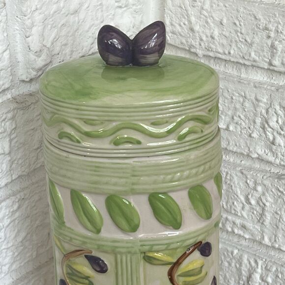VTG Italian Oval Ceramic Pasta Spaghetti Canister Jar 3-D Olives Tall Lidded - Picture 9 of 12